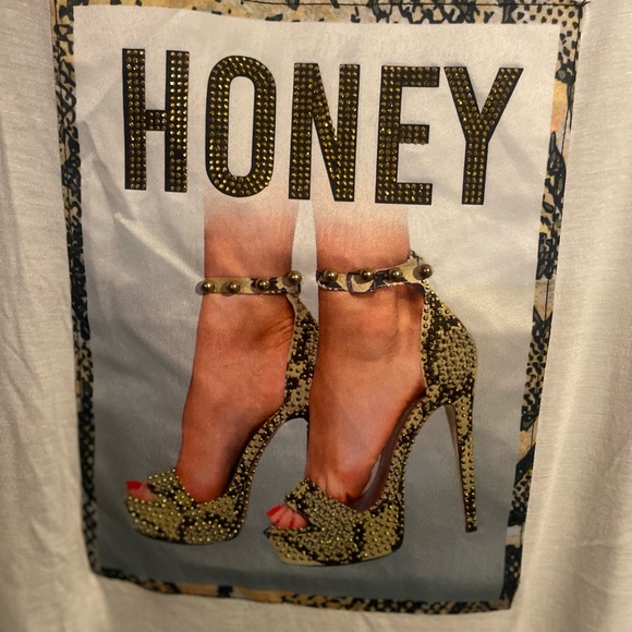 Love J White Graphic Tee with Gold Accents - Picture 2 of 3